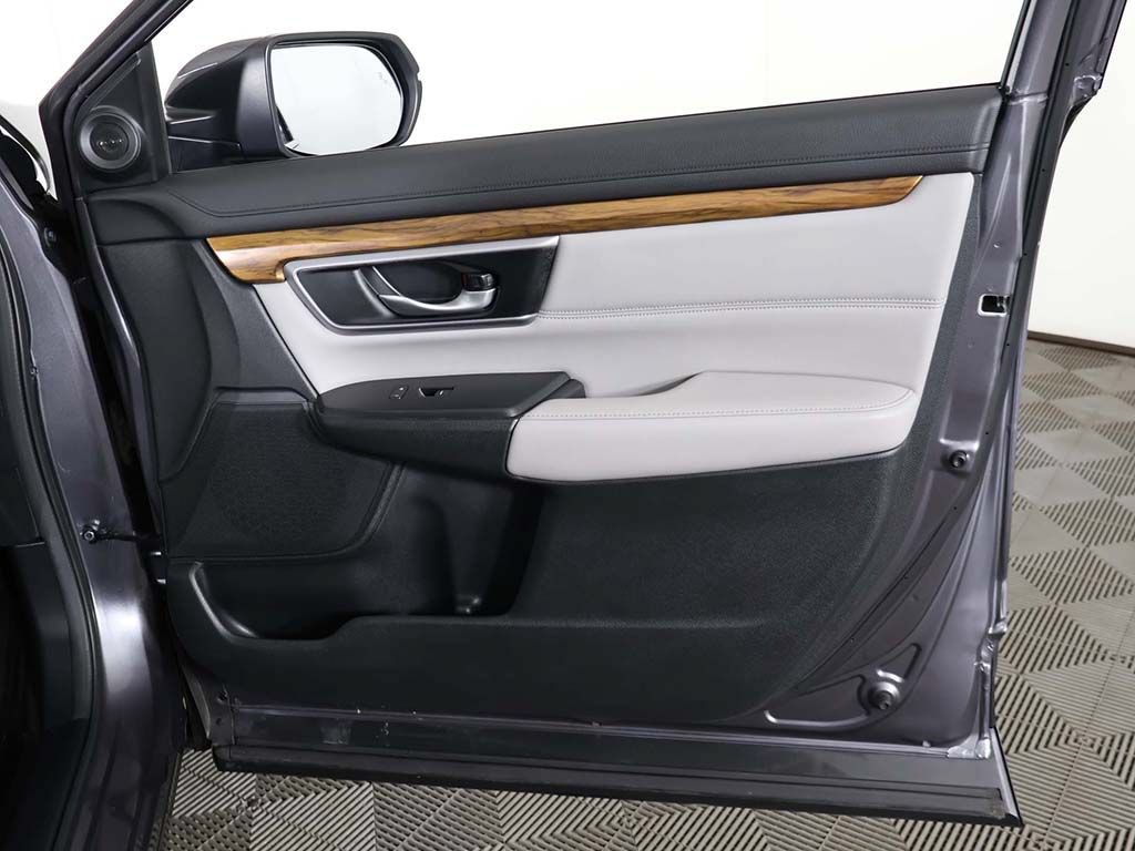Used 2017 Honda CR-V Touring image 26