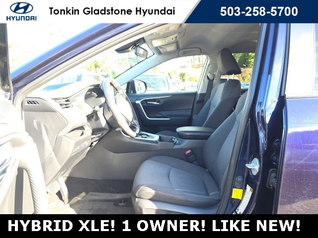 Used 2020 Toyota RAV4 XLE image 9