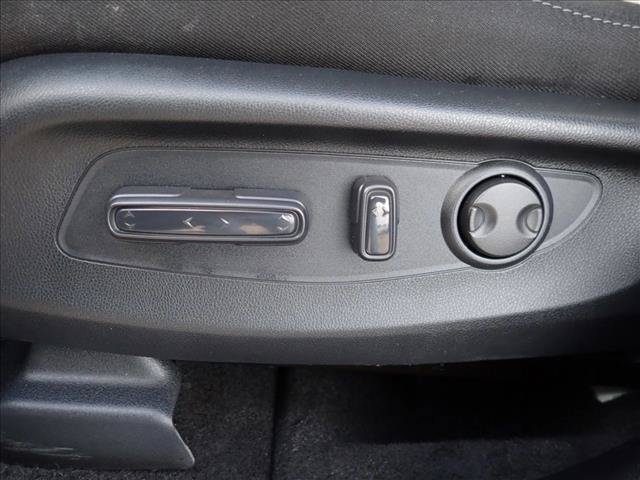 Used 2025 Honda CR-V EX image 12
