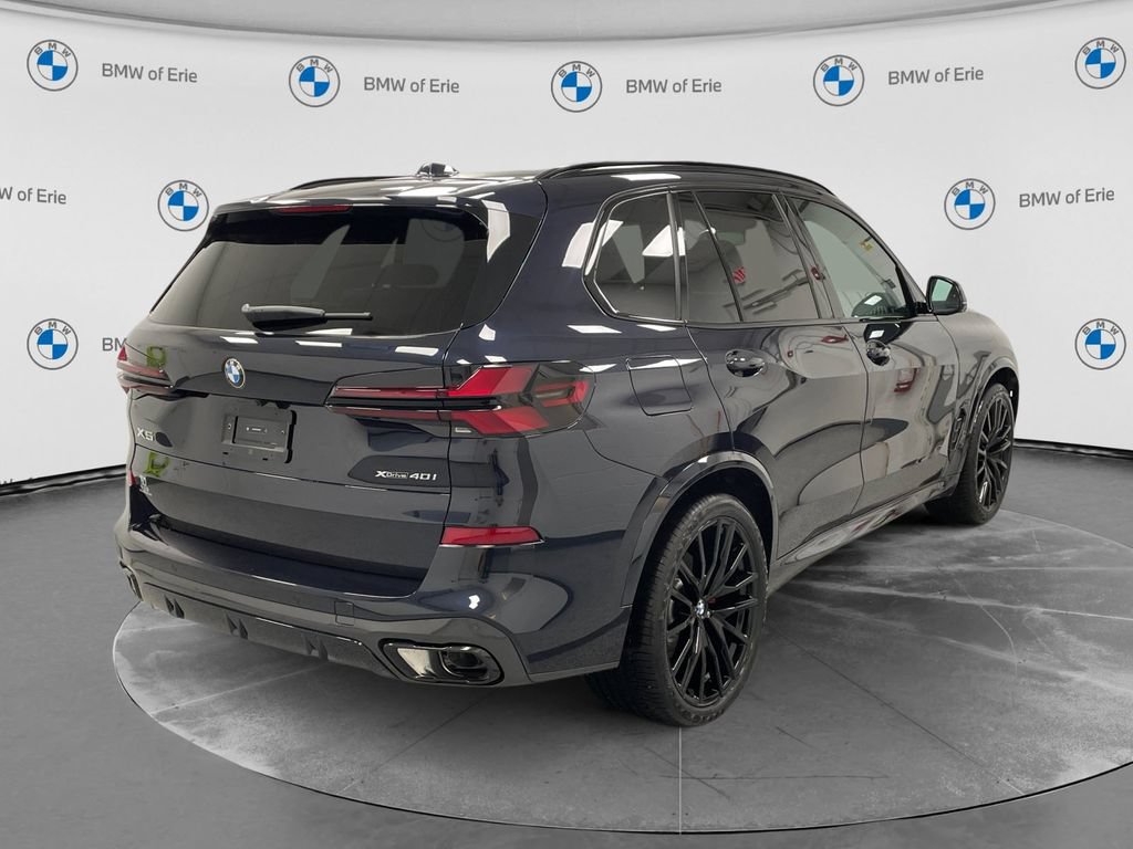 New 2026 BMW X5 xDrive40i w/ M Sport Package AWD/4WD image 4