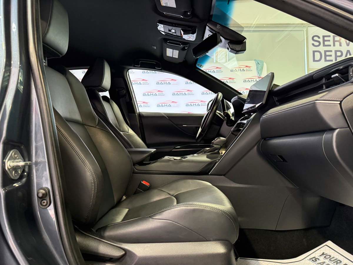 Used 2023 Toyota Venza XLE AWD/4WD image 70