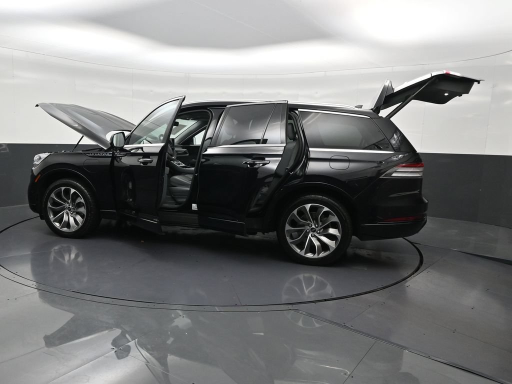 Used 2021 Lincoln Aviator Grand Touring w/ Equipment Group 301A AWD/4WD image 34