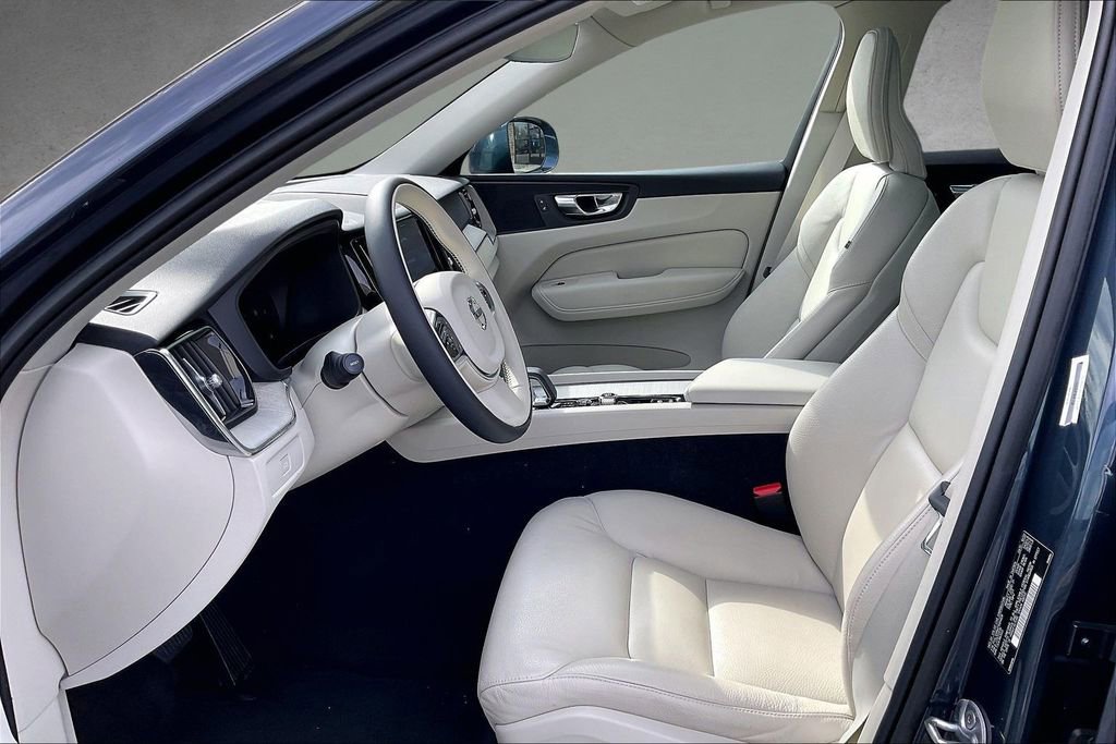 Certified 2023 Volvo XC60 B5 Plus w/ Climate Package AWD/4WD image 20