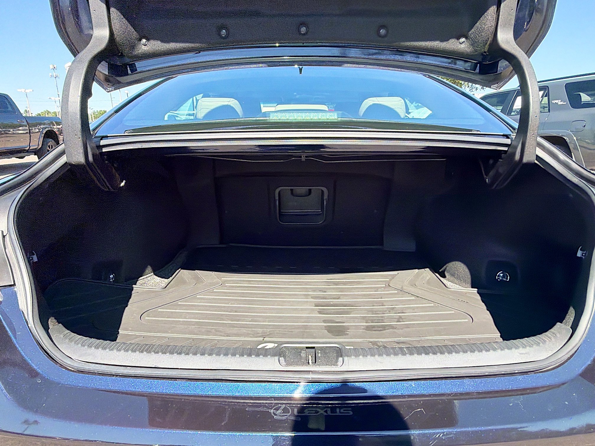 Used 2021 Lexus ES 350 w/ Premium Package FWD image 11