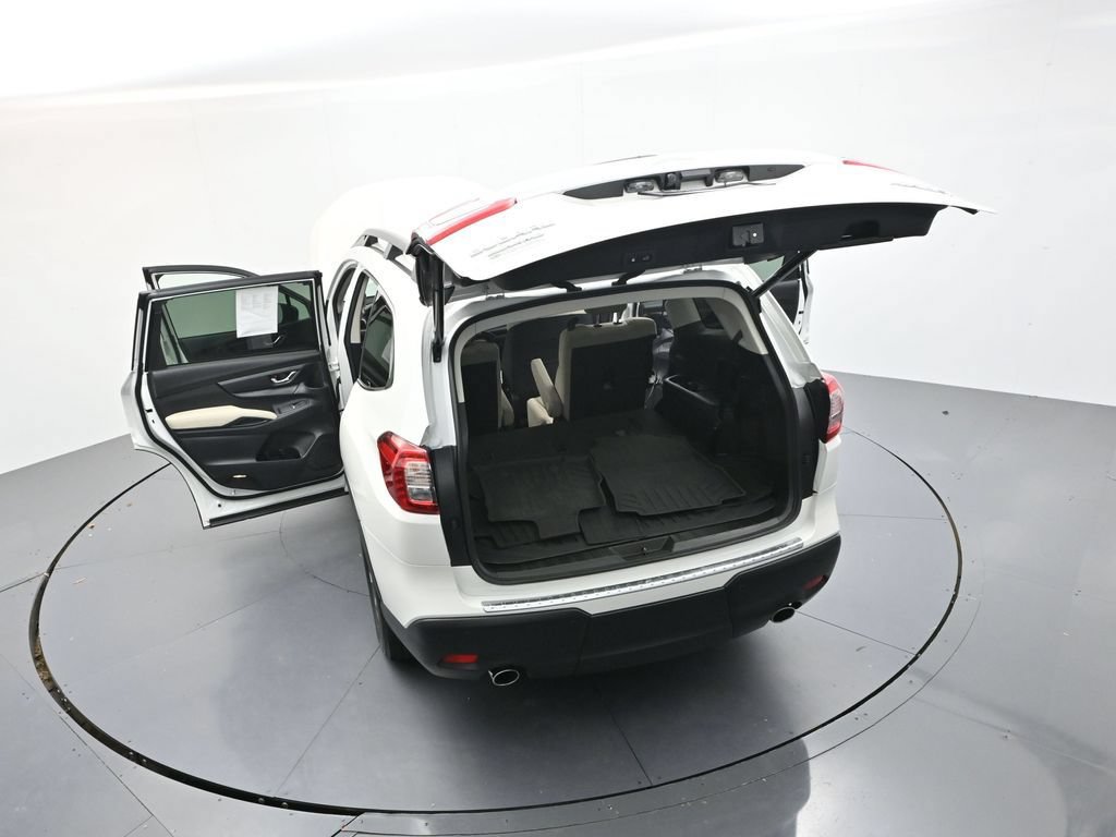 Certified 2025 Subaru Ascent Premium w/ Premium Package AWD/4WD image 37