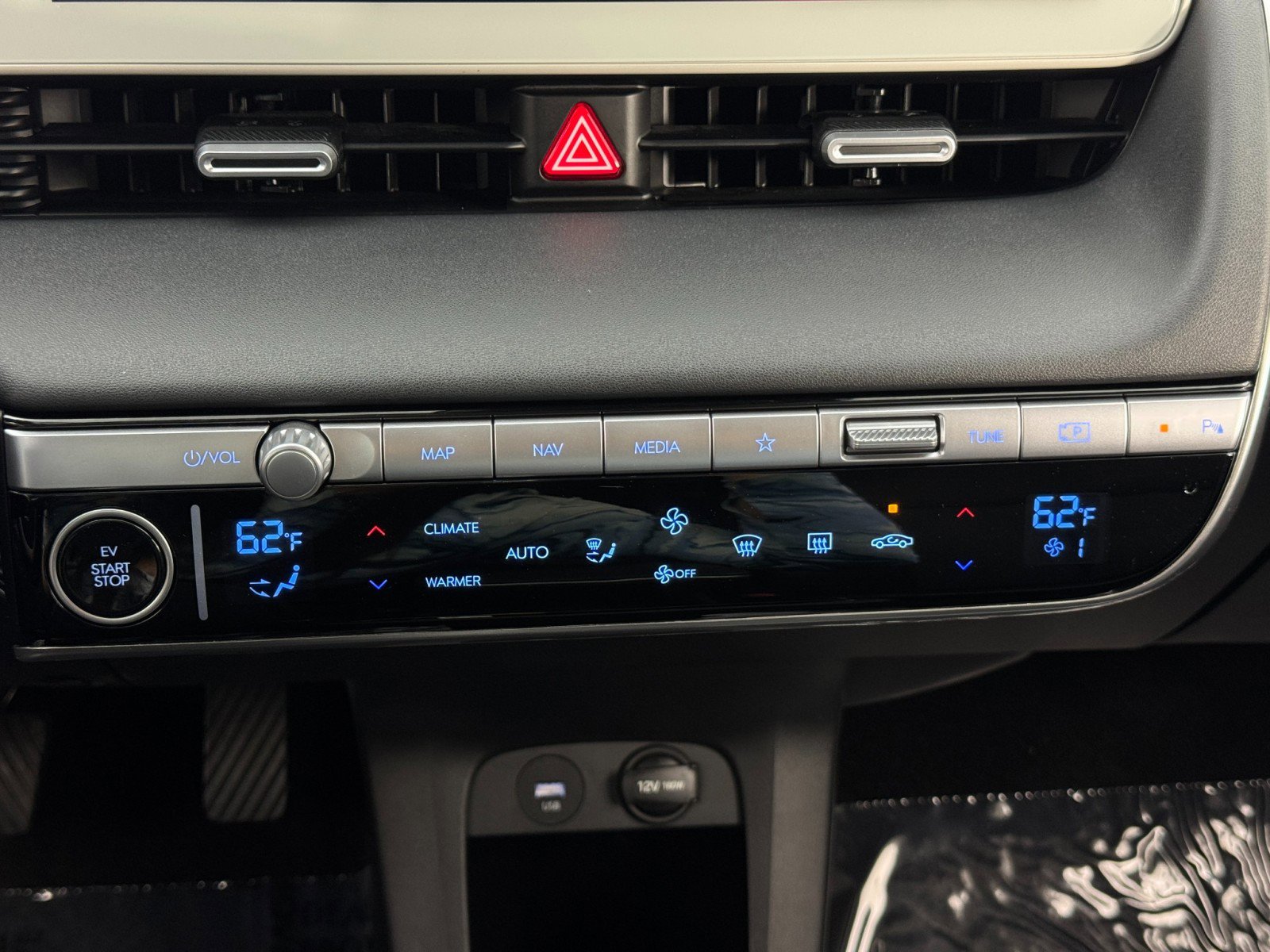 Used 2022 Hyundai Ioniq 5 SEL image 25