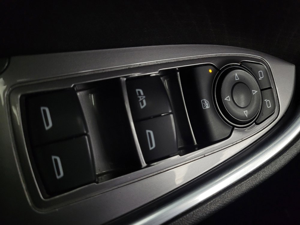 Used 2021 Chevrolet Malibu LT FWD image 27