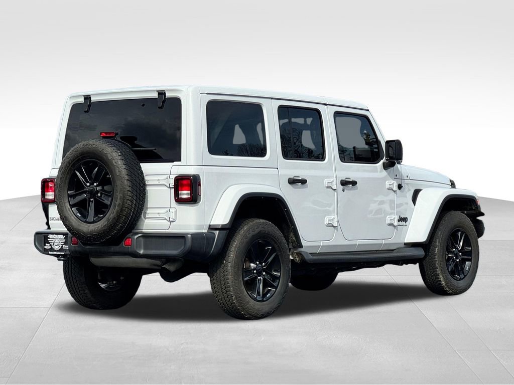 Used 2023 Jeep Wrangler Unlimited Sahara AWD/4WD image 7