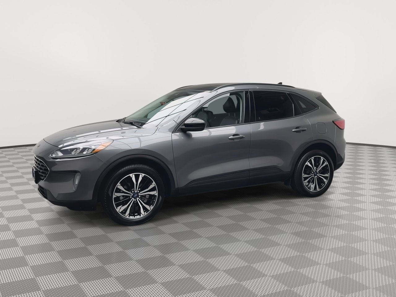 Certified 2022 Ford Escape SEL w/ SEL Stealth AWD Package image 38