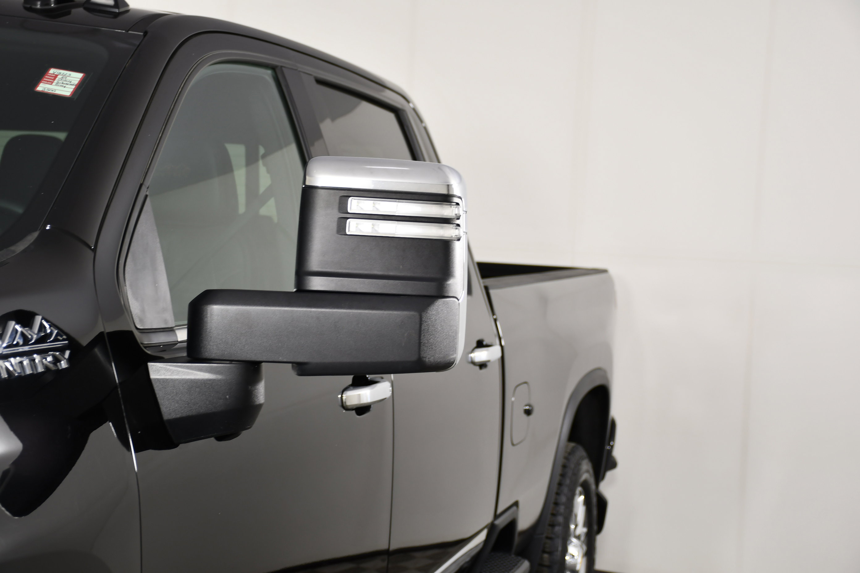 Used 2024 Chevrolet Silverado 3500 High Country w/ High Country Premium Package AWD/4WD image 13