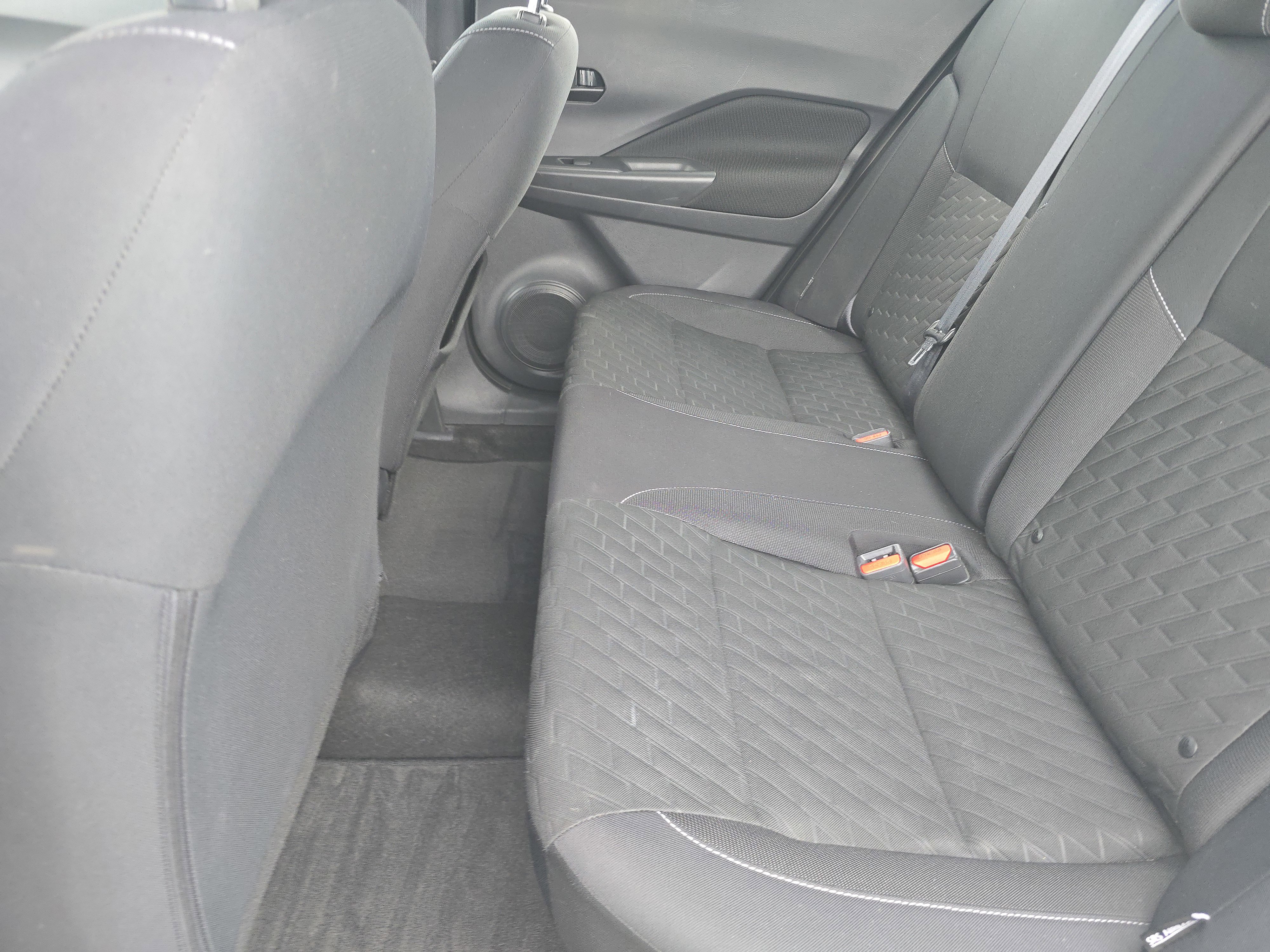 Used 2022 Nissan Kicks S image 10