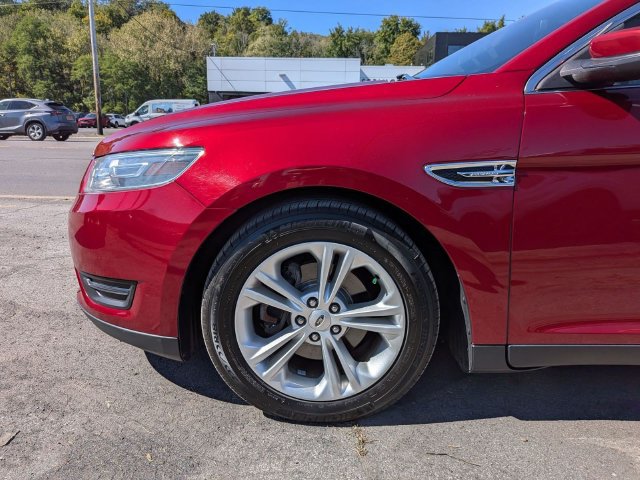 Used 2015 Ford Taurus SEL w/ Equipment Group 201A FWD image 23