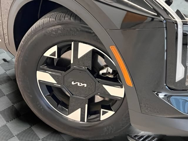 Used 2026 Kia Sportage LX FWD image 28