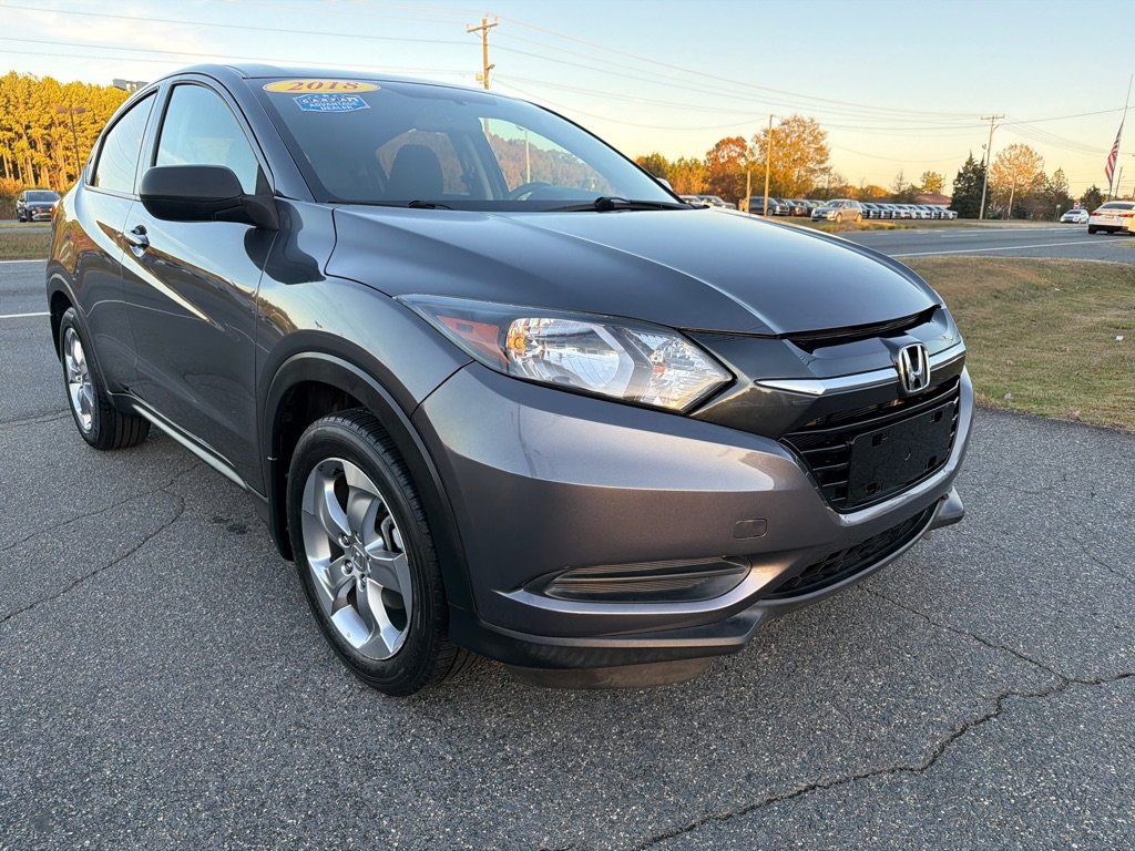 Used 2018 Honda HR-V LX image 2