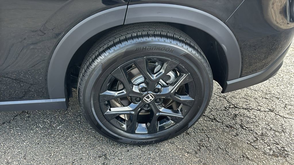 Certified 2026 Honda HR-V Sport image 9