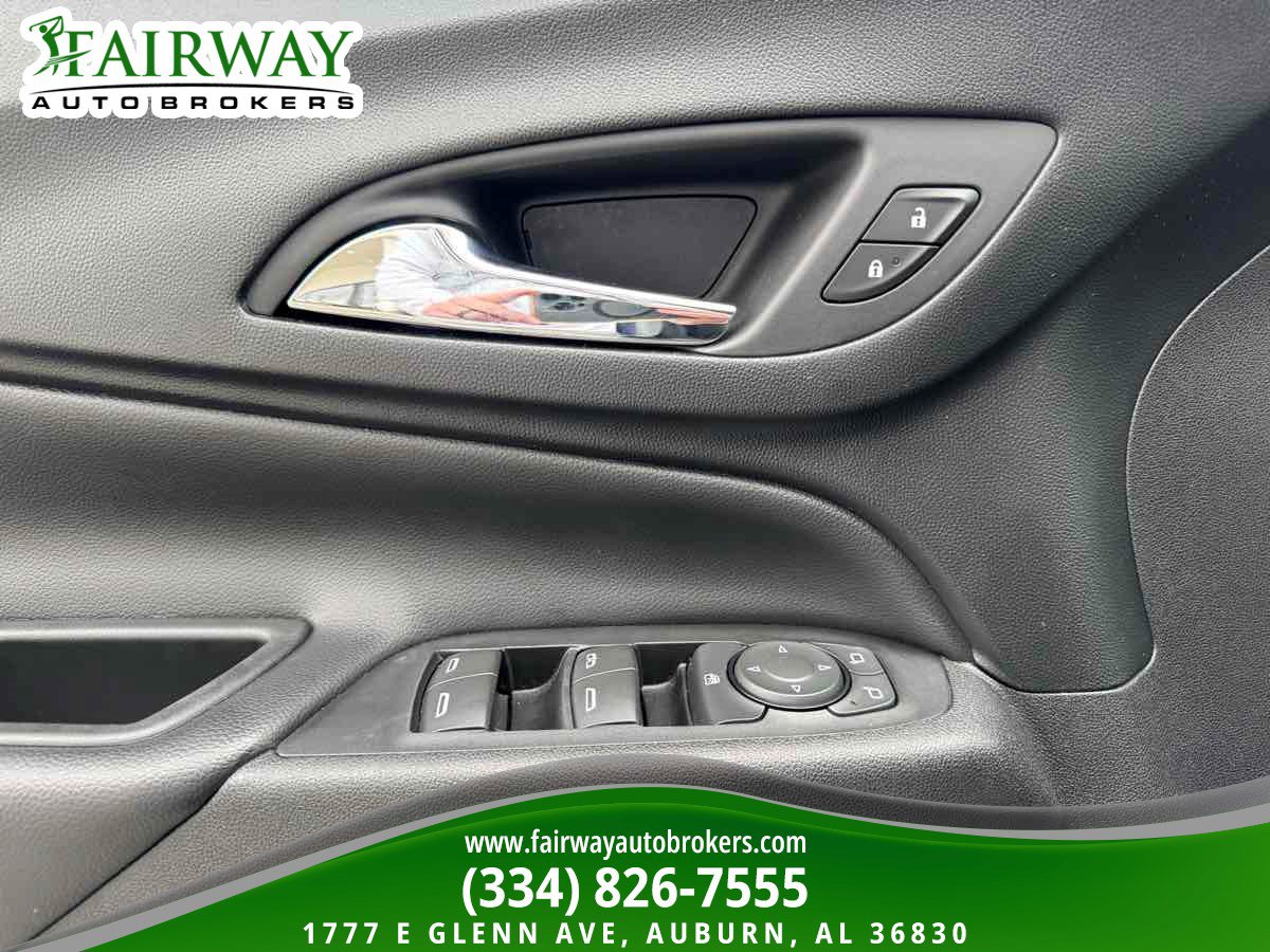 Used 2020 Chevrolet Equinox LT image 14