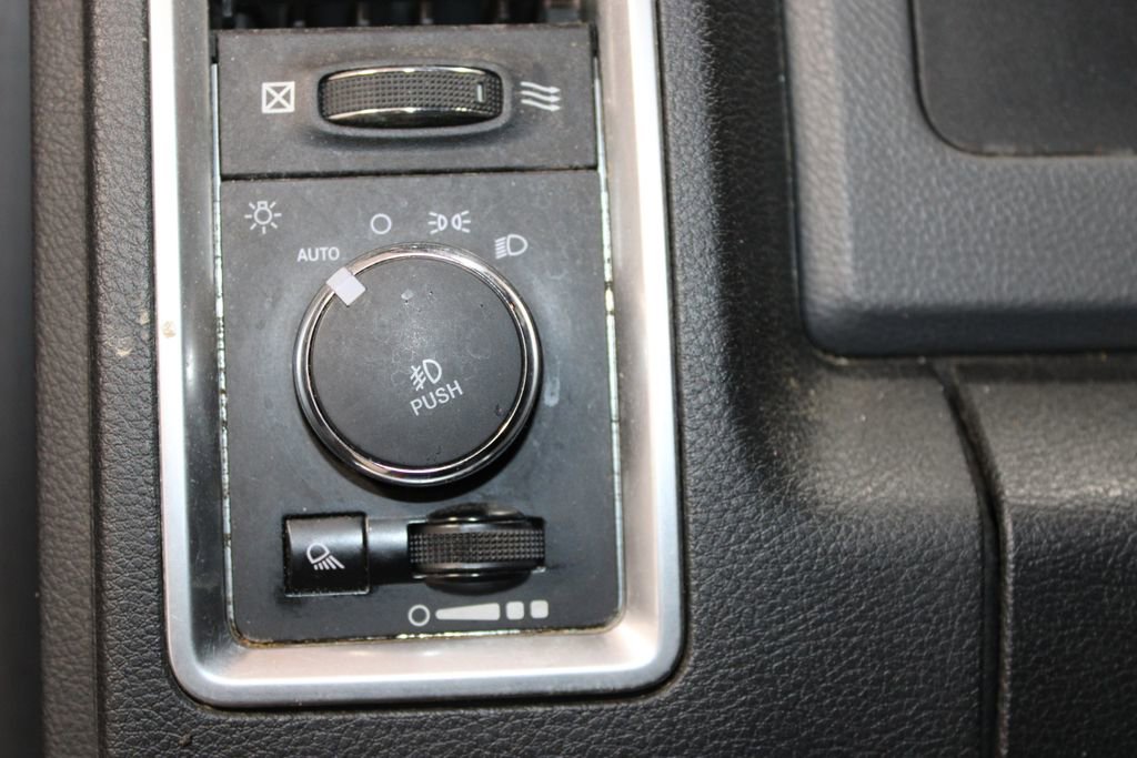 Used 2017 RAM 1500 Big Horn RWD image 22