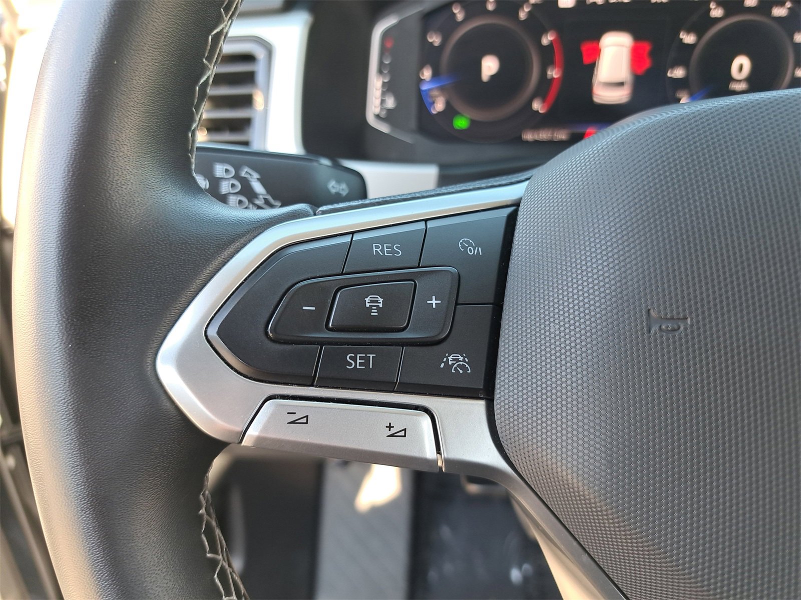 Used 2022 Volkswagen Atlas SEL image 21