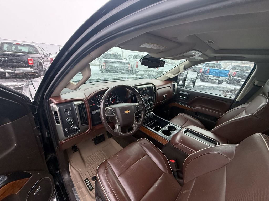 Used 2015 Chevrolet Silverado 3500 High Country w/ Duramax Plus Package image 18
