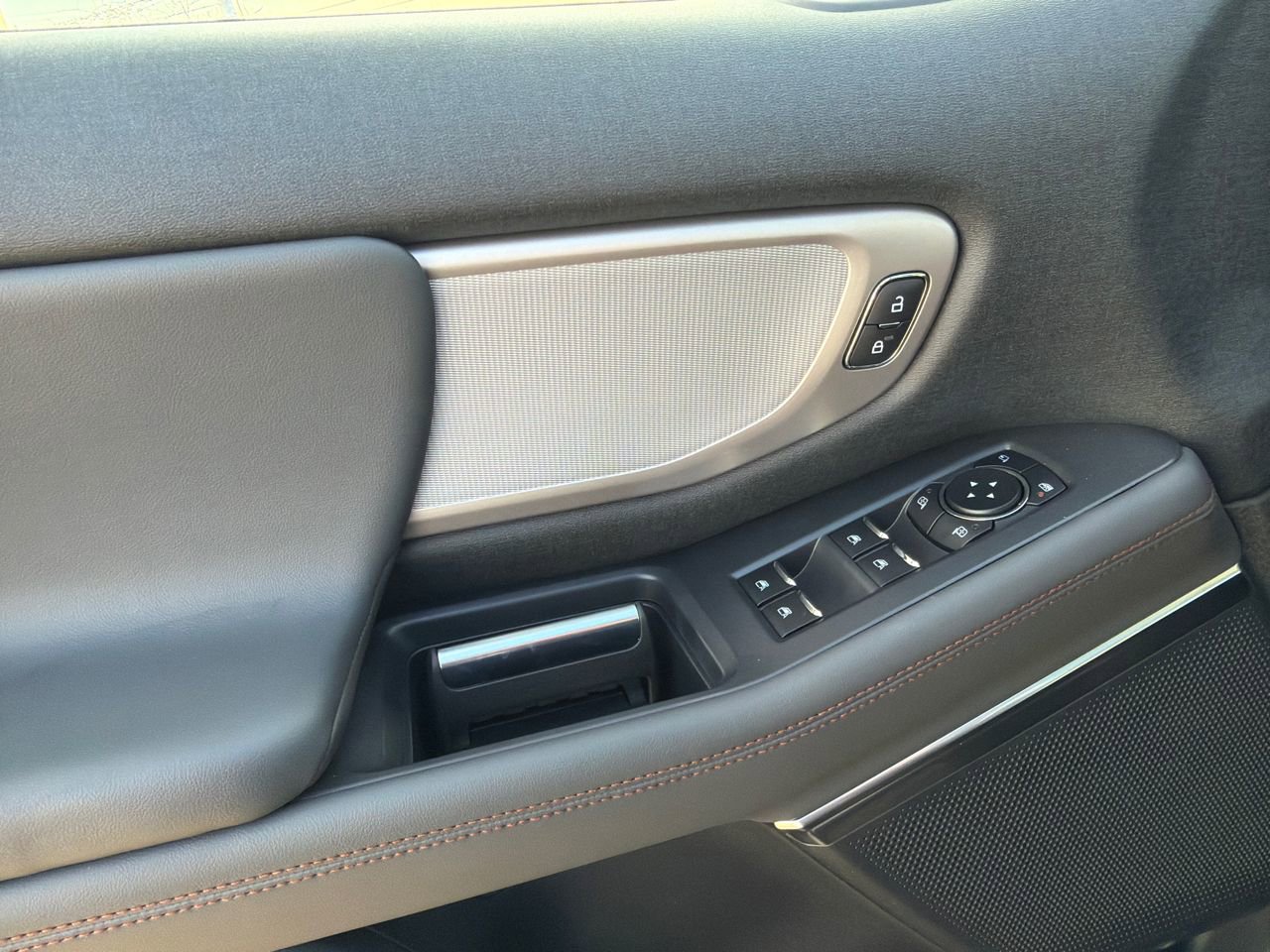 New 2025 Ford Expedition Max Active image 34