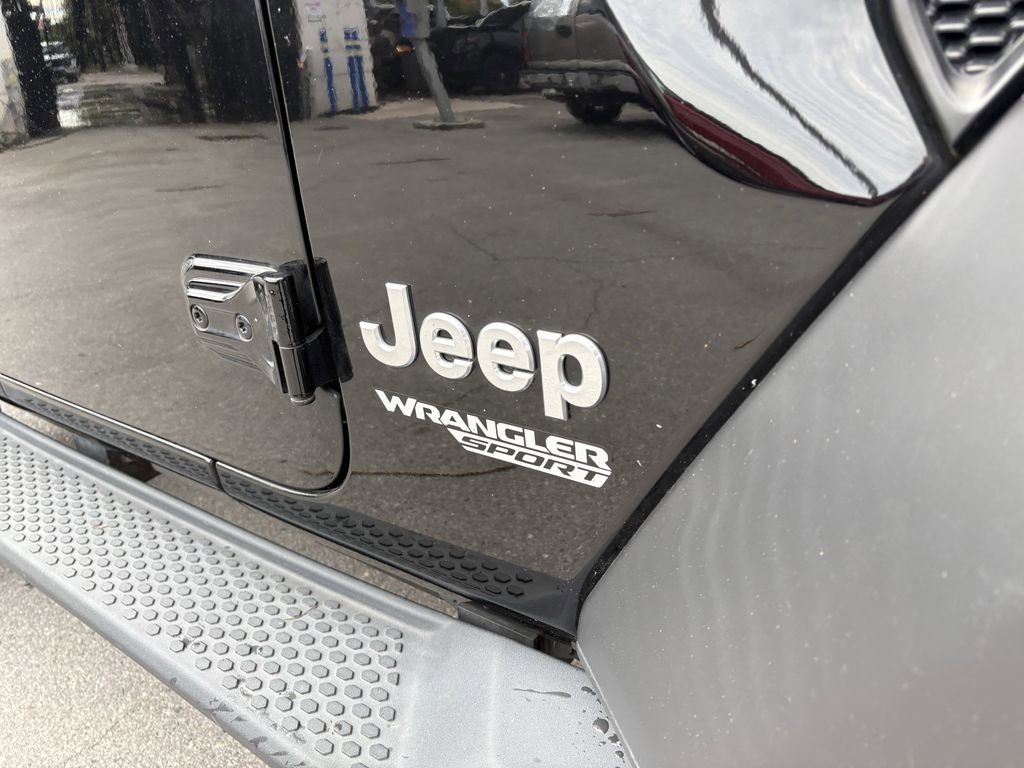 Used 2019 Jeep Wrangler Sport image 12