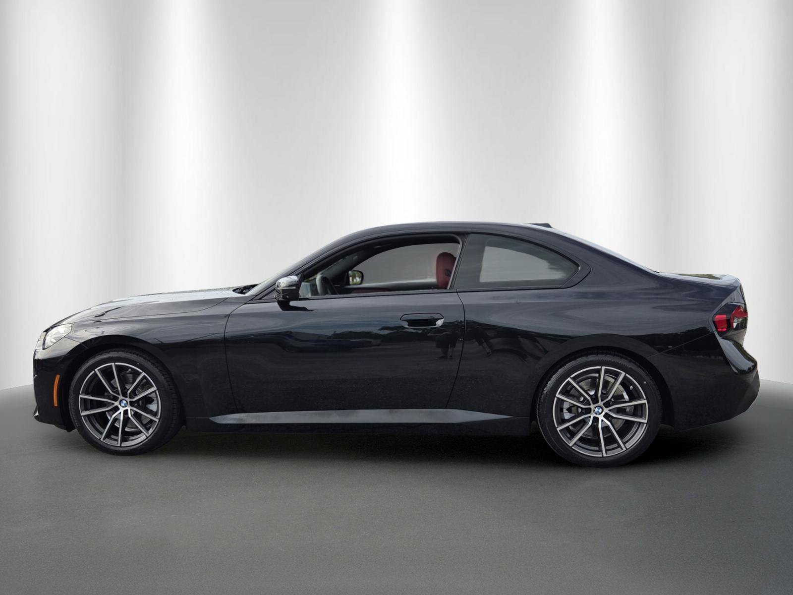 Used 2025 BMW 230i Coupe RWD image 4