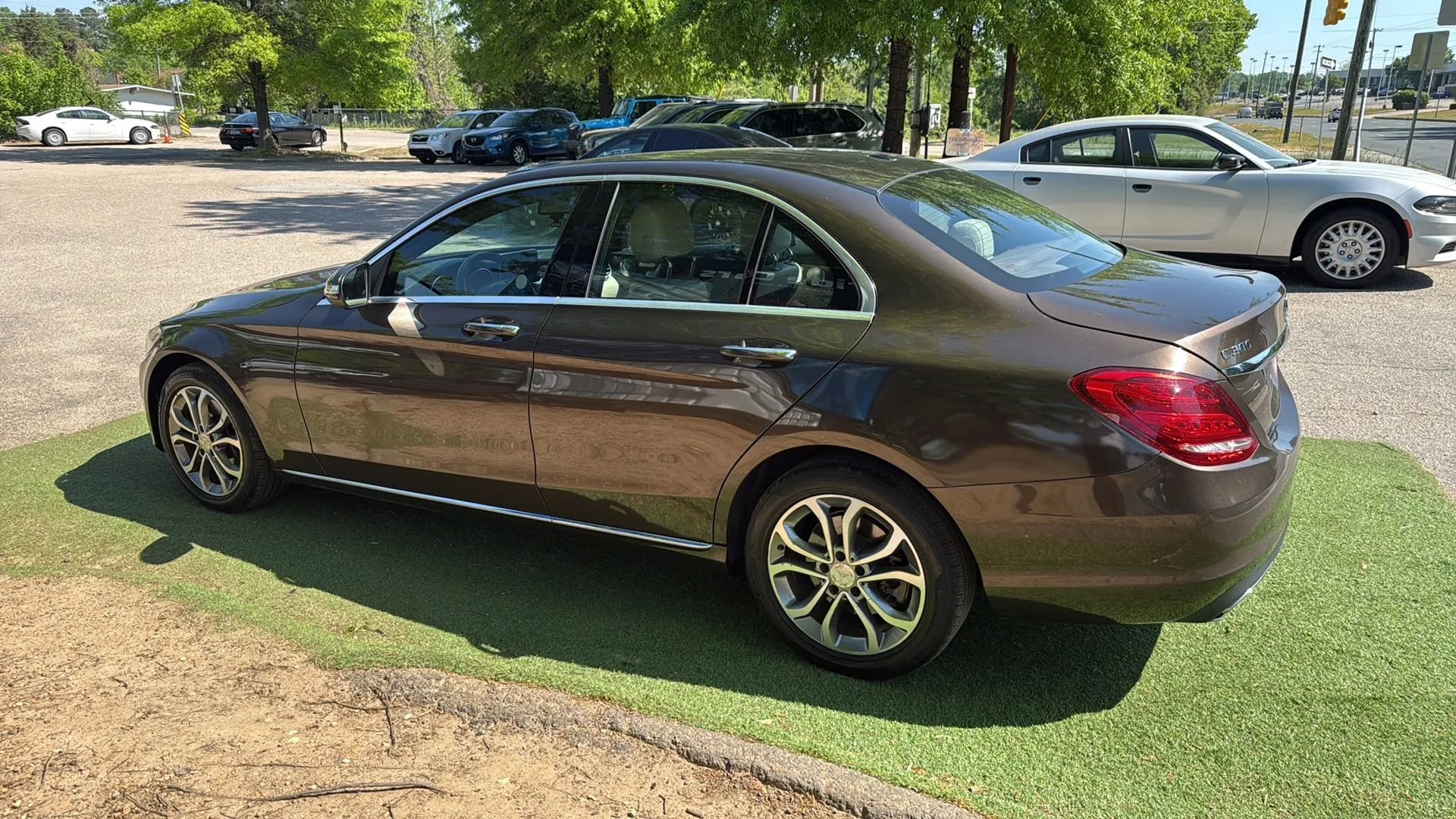 Used 2015 Mercedes-Benz C 300 4MATIC Sedan image 5