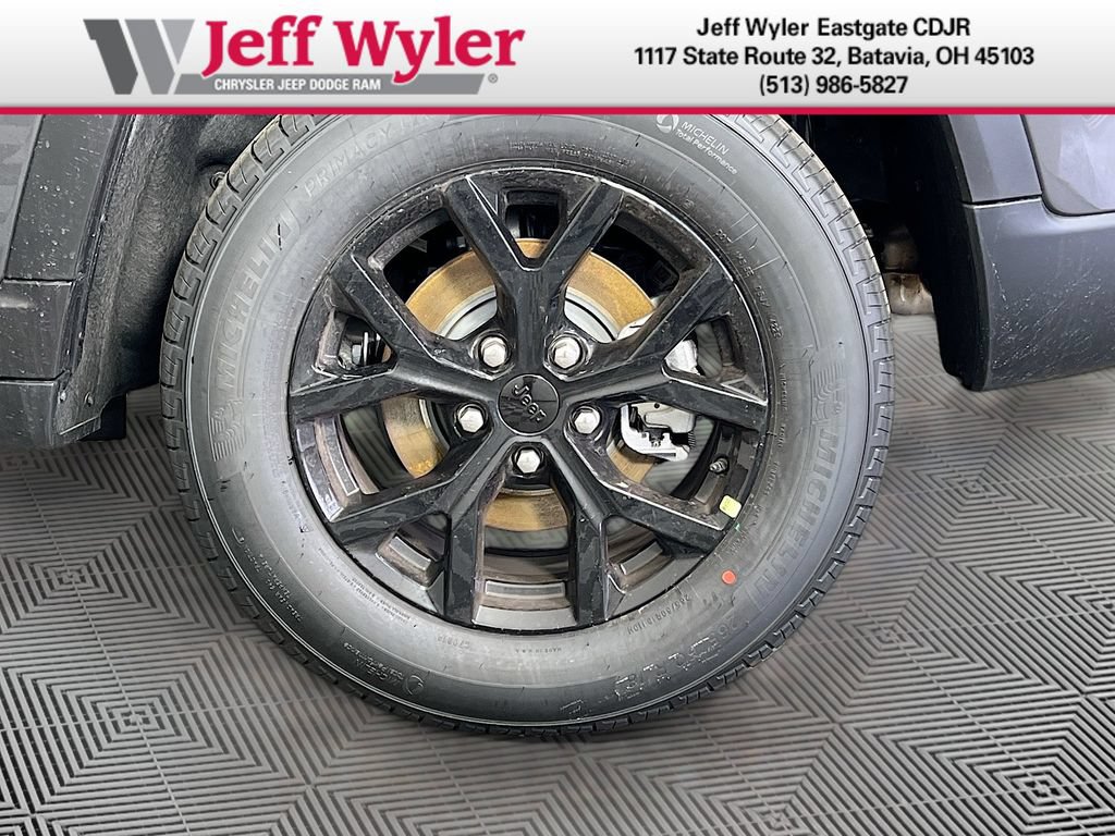 New 2026 Jeep Grand Cherokee Altitude AWD/4WD image 36