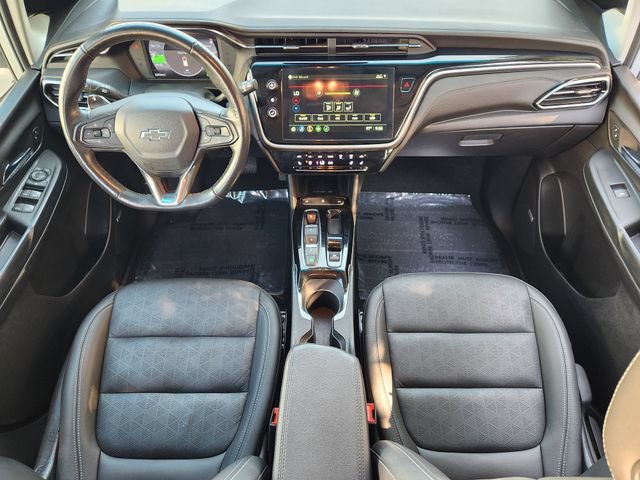 Used 2023 Chevrolet Bolt LT w/ Infotainment Package FWD image 28