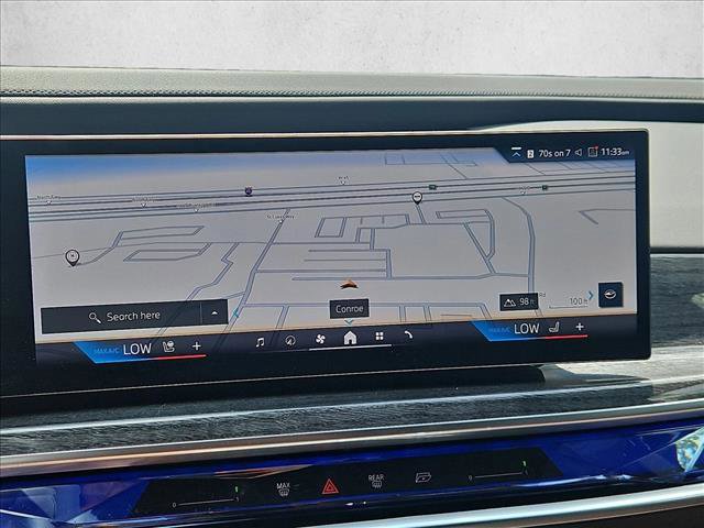Used 2025 BMW 740i xDrive AWD/4WD image 13