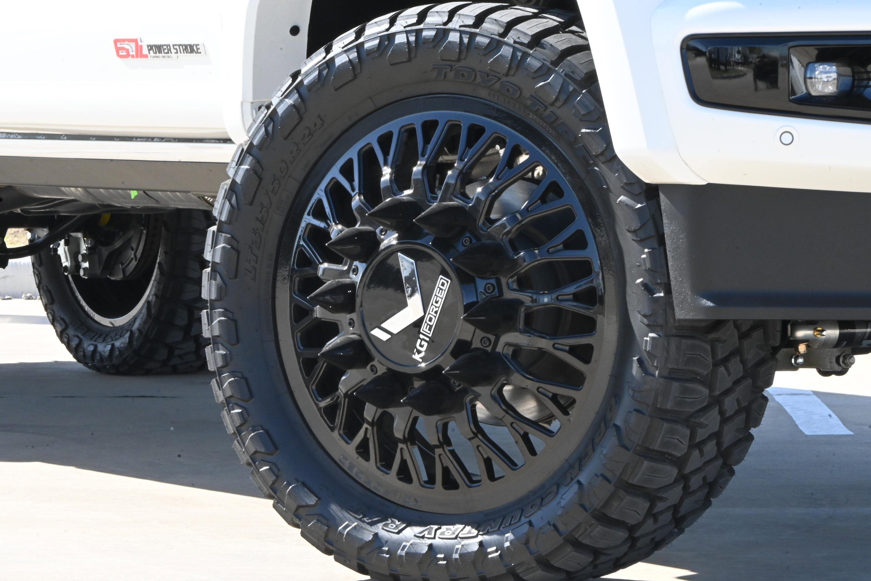 Used 2026 Ford F450 Platinum w/ Platinum Plus Package image 43
