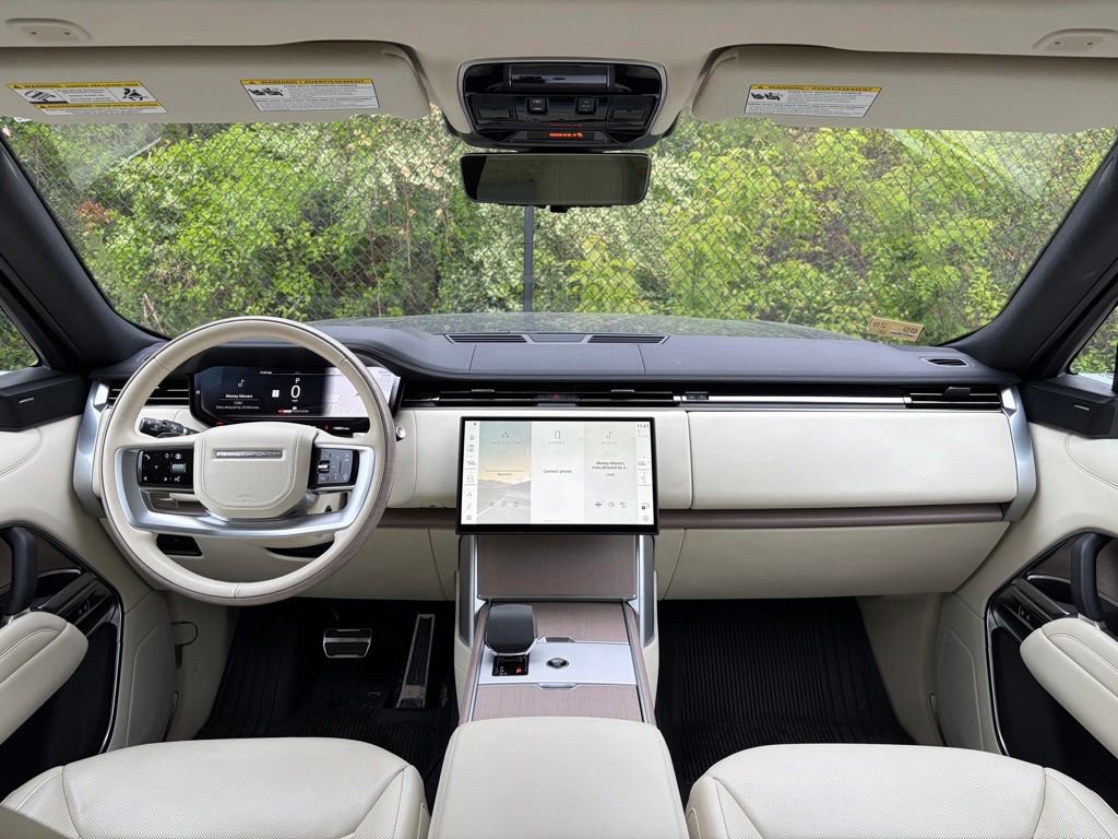 Certified 2024 Land Rover Range Rover SE AWD/4WD image 18