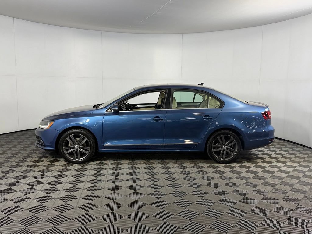 Used 2018 Volkswagen Jetta SEL FWD image 10