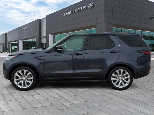 New 2026 Land Rover Discovery S AWD/4WD image 2