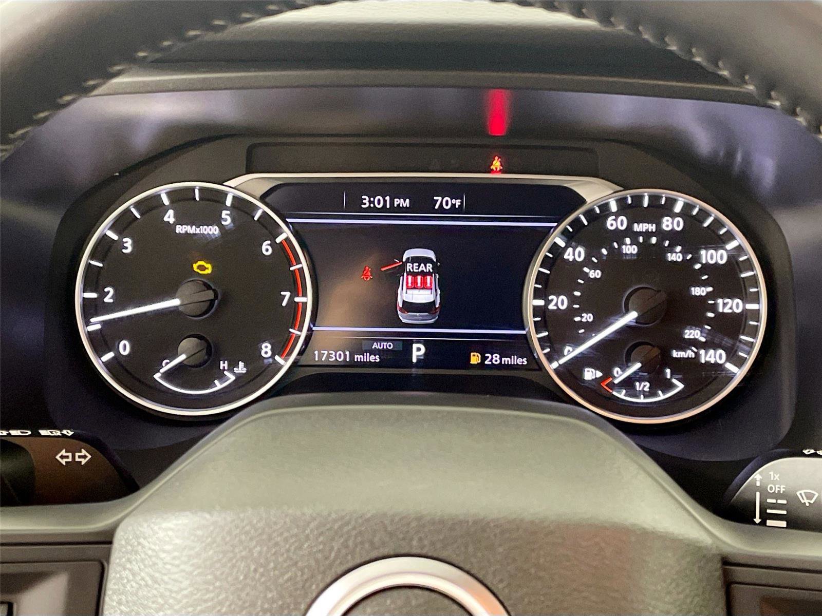 Used 2025 Nissan Rogue SV AWD/4WD image 18