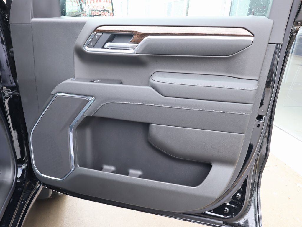 New 2026 GMC Sierra 1500 Elevation w/ LPO, Elevation Black Package image 37