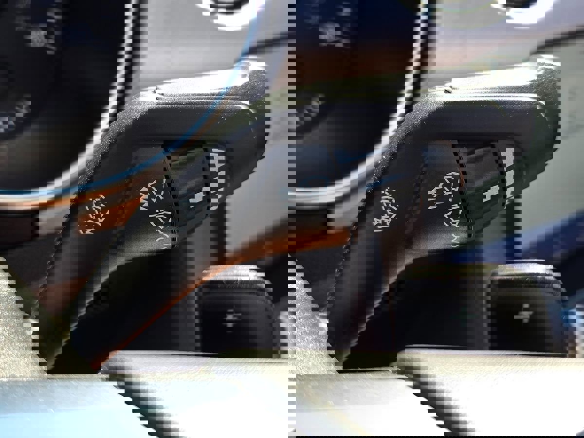 Used 2020 Ford Mustang Premium image 37