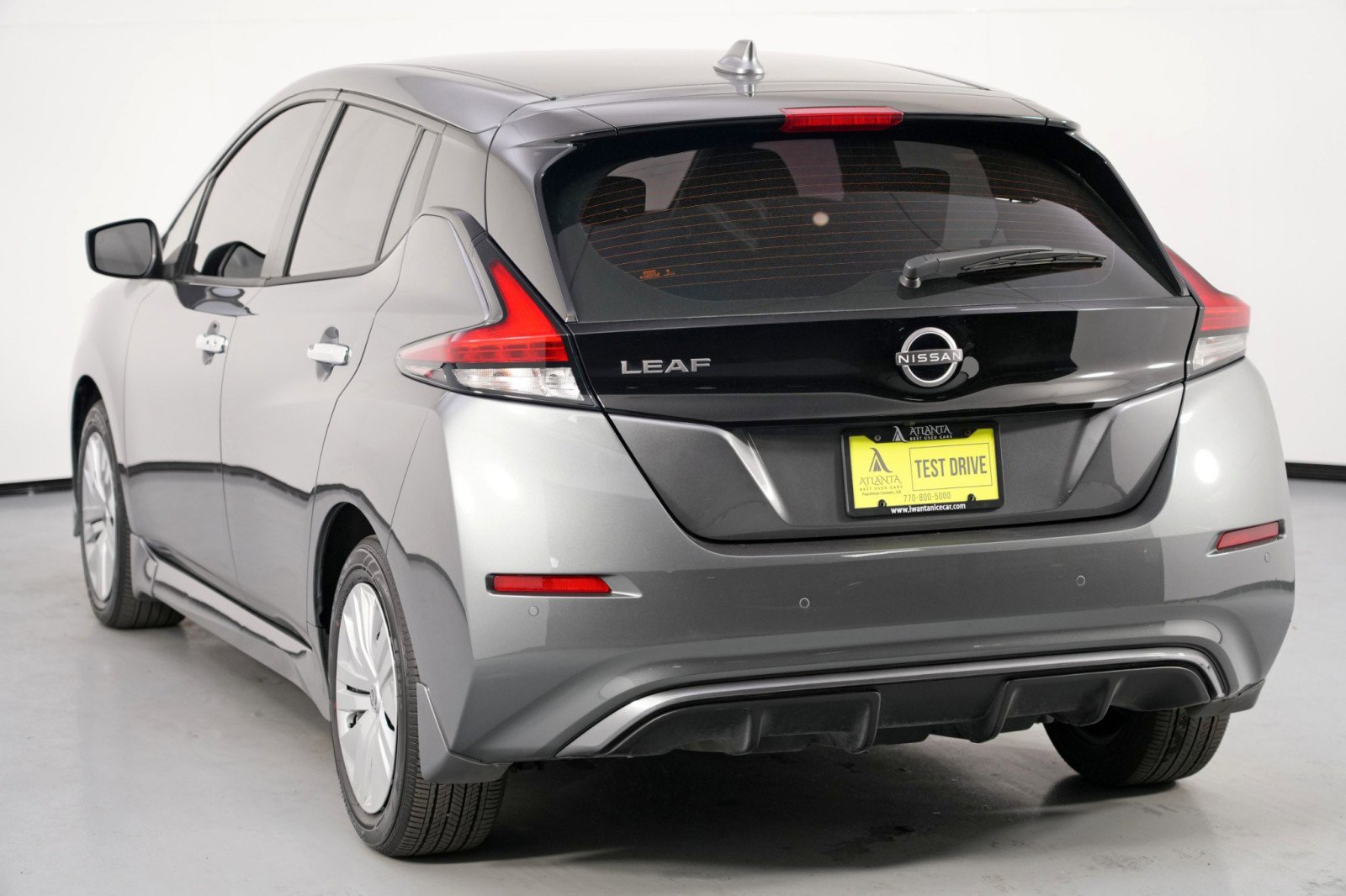 Used 2025 Nissan Leaf S image 42