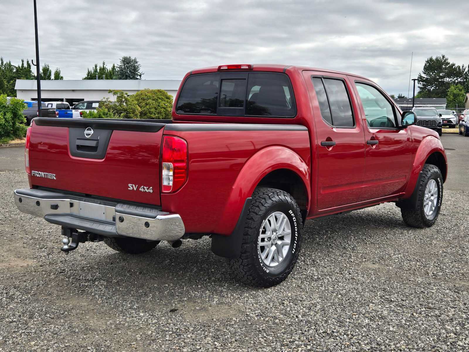 Used 2015 Nissan Frontier SV w/ SV Value Truck Package AWD/4WD image 3