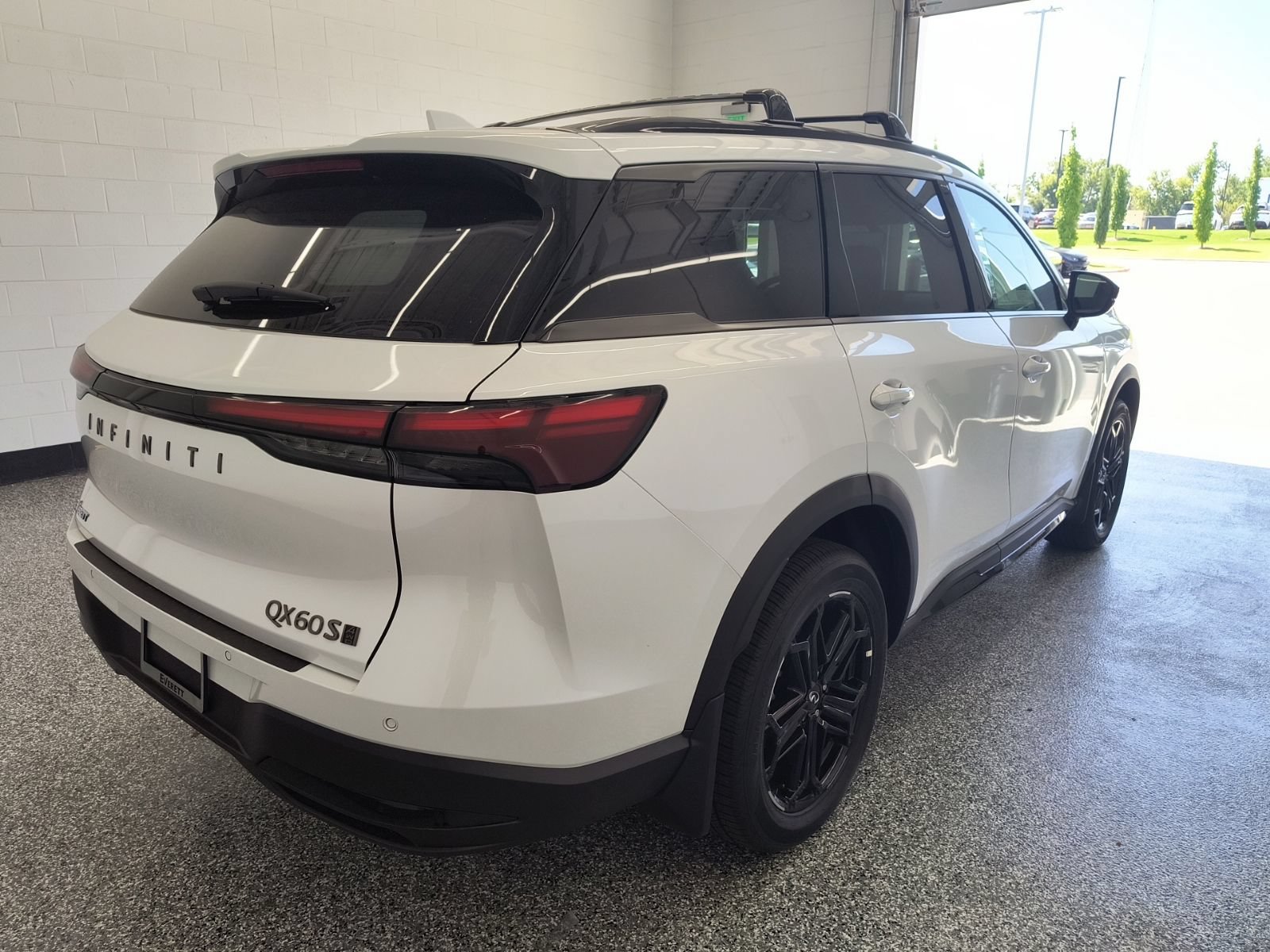 New 2027 INFINITI QX60 Sport w/ Dark Cargo Package AWD/4WD image 5
