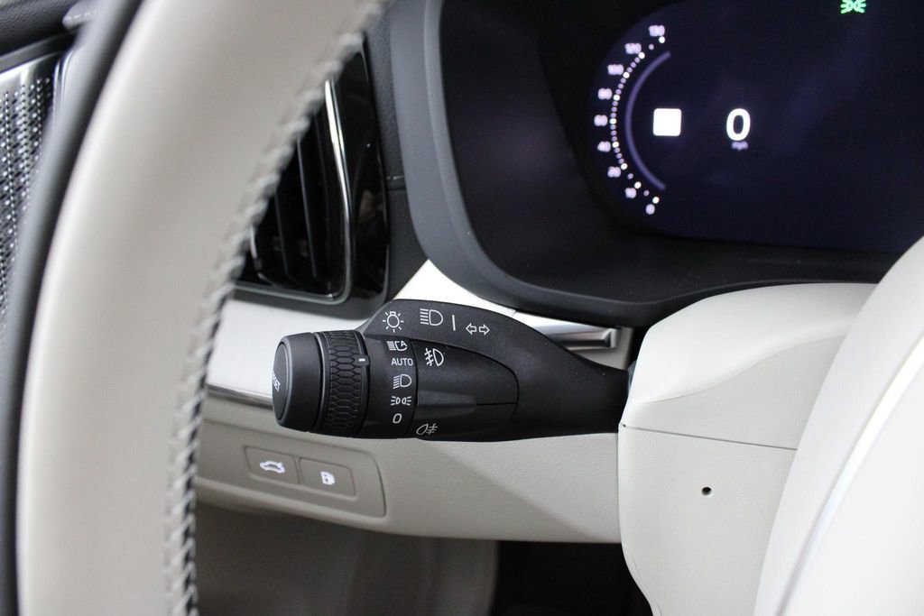New 2026 Volvo XC60 T8 Ultra AWD/4WD image 10