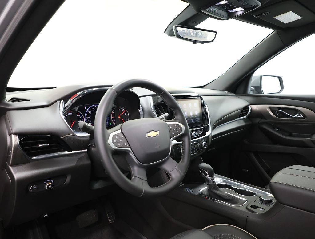 Used 2023 Chevrolet Traverse Premier AWD/4WD image 15