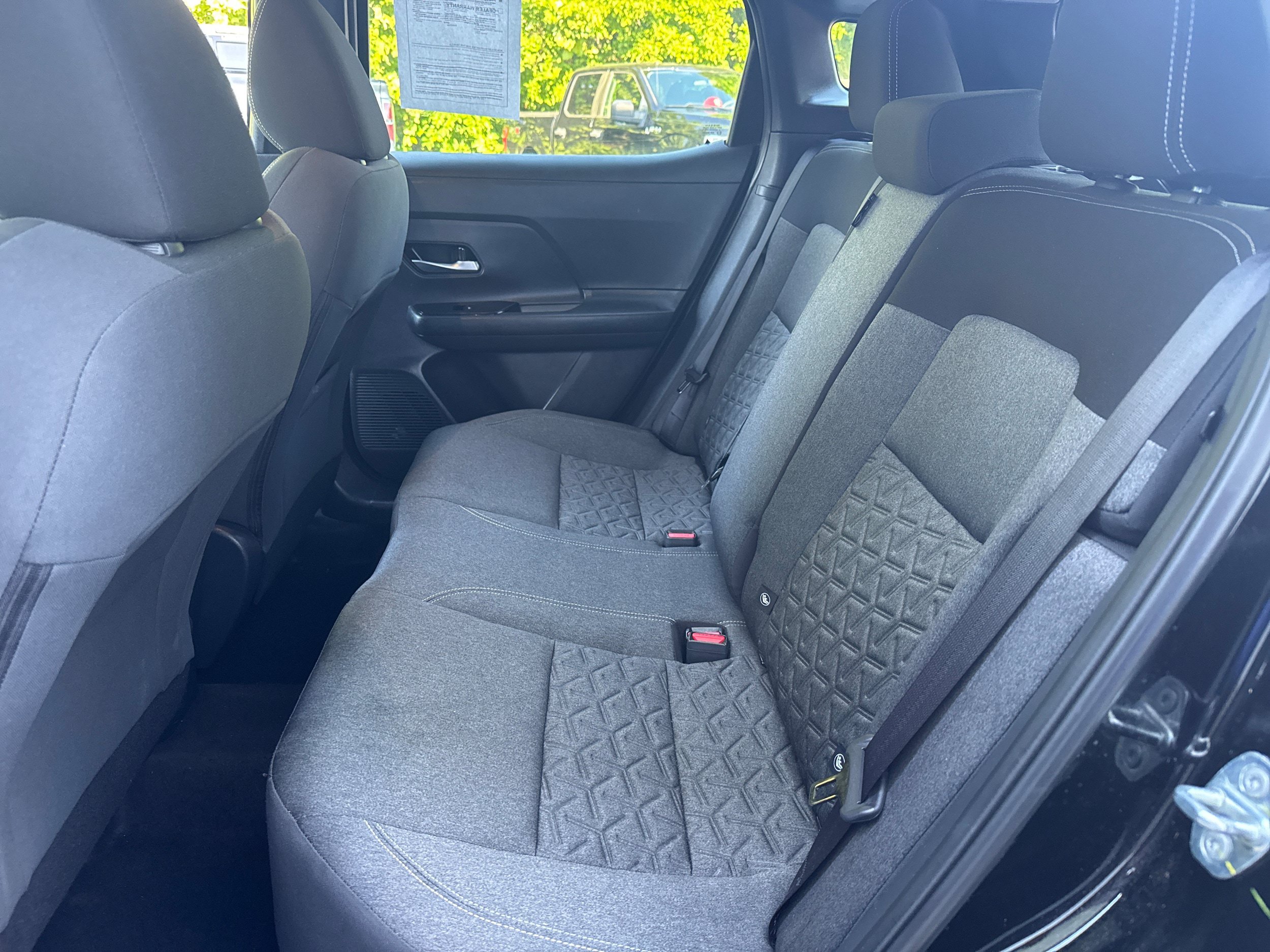 Used 2025 Nissan Kicks SV FWD image 8