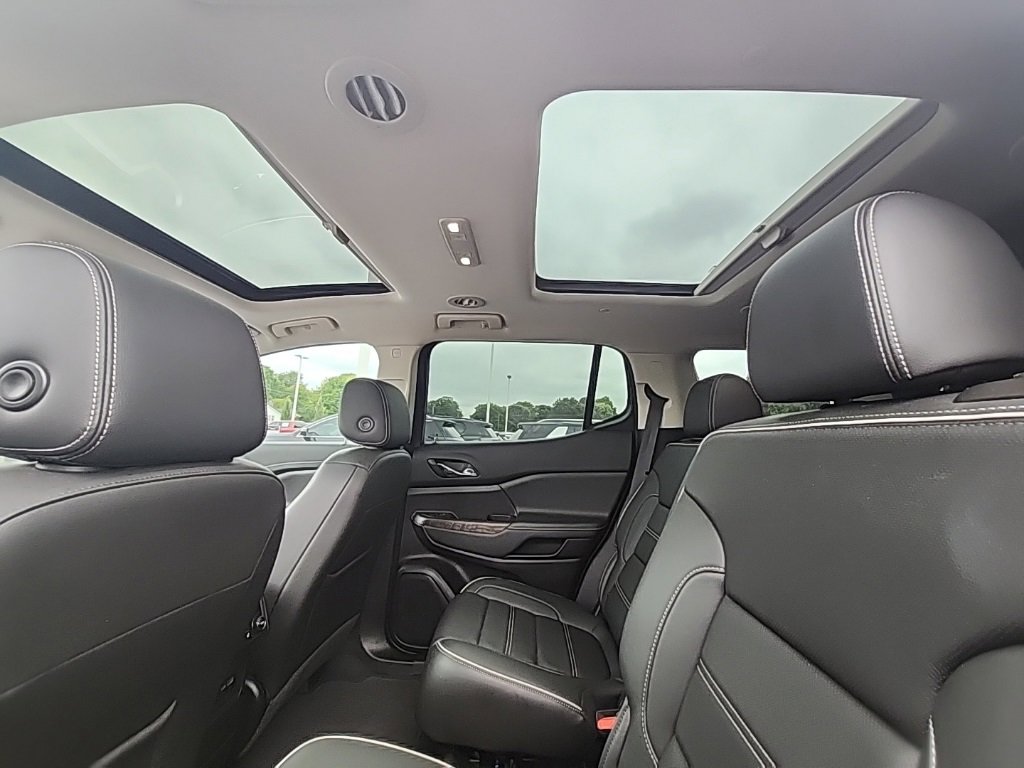 Certified 2023 GMC Acadia Denali w/ Black Diamond Edition image 26