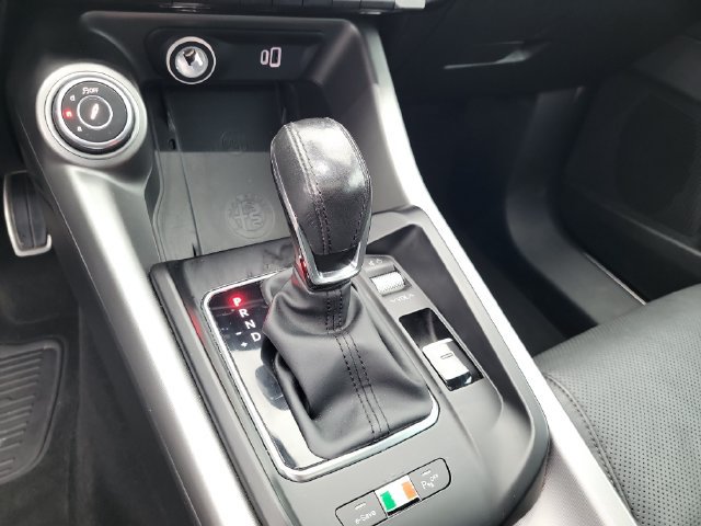 Used 2024 Alfa Romeo Tonale Veloce w/ Active Assist Package AWD/4WD image 35