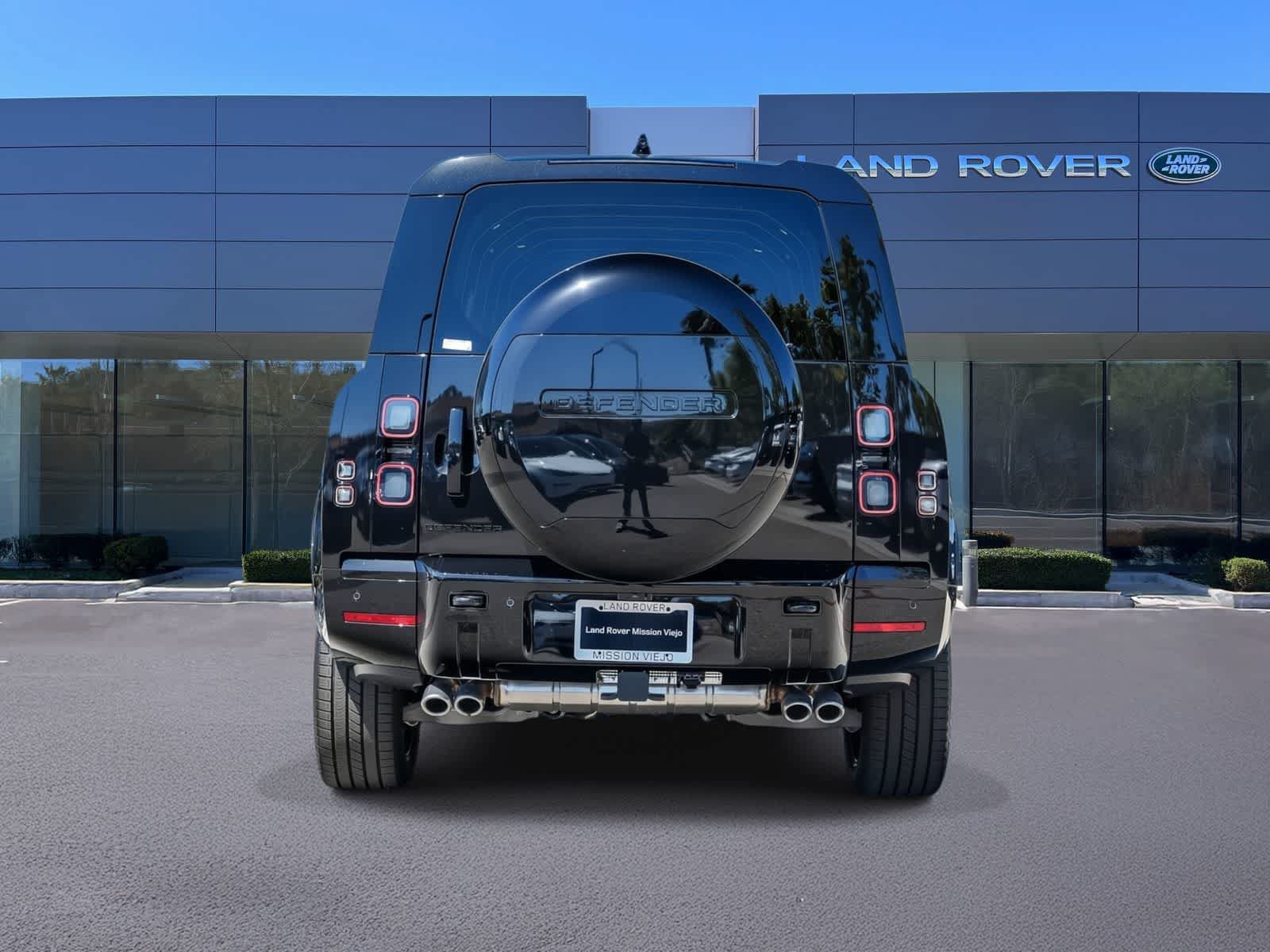 New 2026 Land Rover Defender 130 V8 AWD/4WD image 5