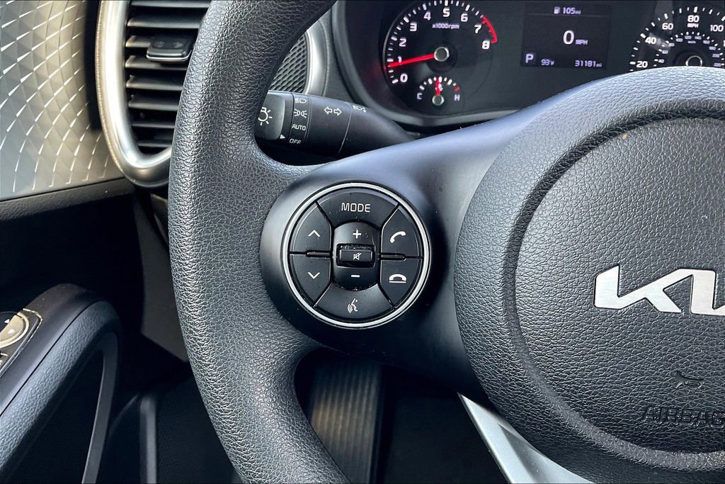 Used 2022 Kia Soul LX w/ Technology Package image 16