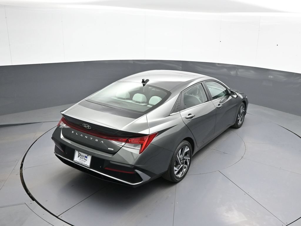 Used 2024 Hyundai Elantra Limited FWD image 37