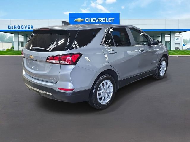Used 2024 Chevrolet Equinox LT w/ LPO, Floor Liner Package image 8