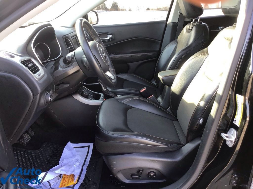 Used 2018 Jeep Compass Latitude w/ Cold Weather Group image 27
